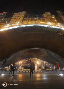 Vue de l’horizon de Chicago proche du théâtre et du Millennium Park . (Photo du danseur Jun Liang)  
