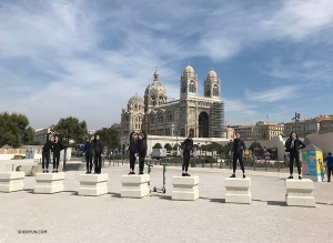 <p>En route vers Aix-en-Provence, la&nbsp;Shen Yun New York Company&nbsp;s&rsquo;arr&ecirc;te pour visiter le port de Marseille, dans le sud de la France.&nbsp;</p>
